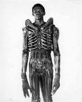 Illustration for article titled Behind-The-Scenes snaps from Ridley Scott's Alien reveal the real Xenomorph